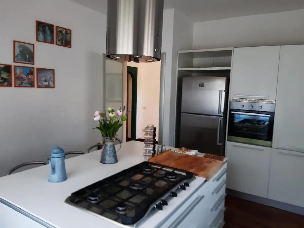 Cottage Lake Lisanza Sesto Calende Ferienhaus