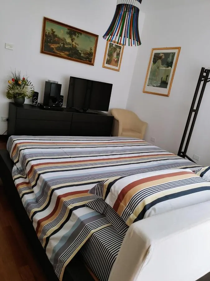 Cottage Lake Lisanza Sesto Calende
